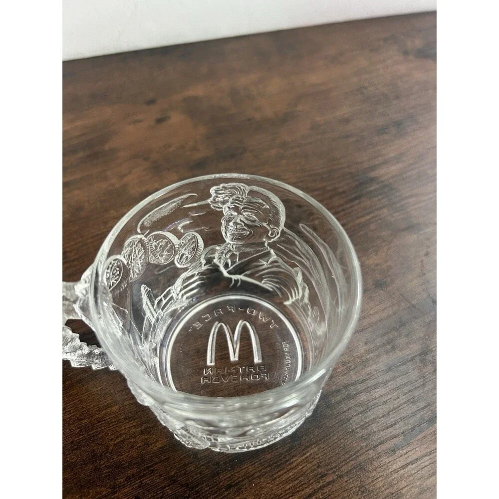 McDONALD'S  TWO-FACE  VINTAGE BATMAN FOREVER DRINKING GLASS 1995 DC Comics